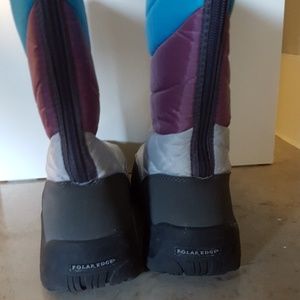 Womens snow/water proof boots